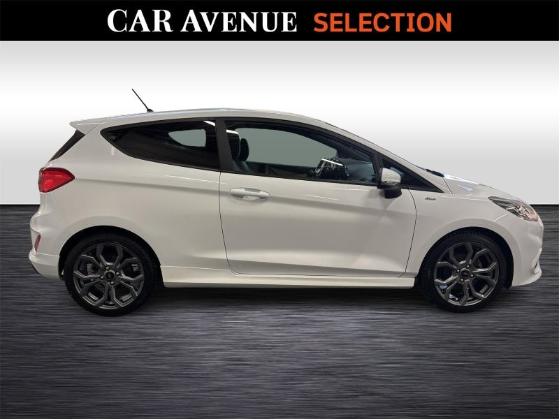 Occasion FORD Fiesta ST-Line 2017 WHITE 10990 € à Seraing