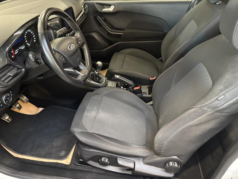 Occasion FORD Fiesta ST-Line 2017 WHITE 10990 € à Seraing