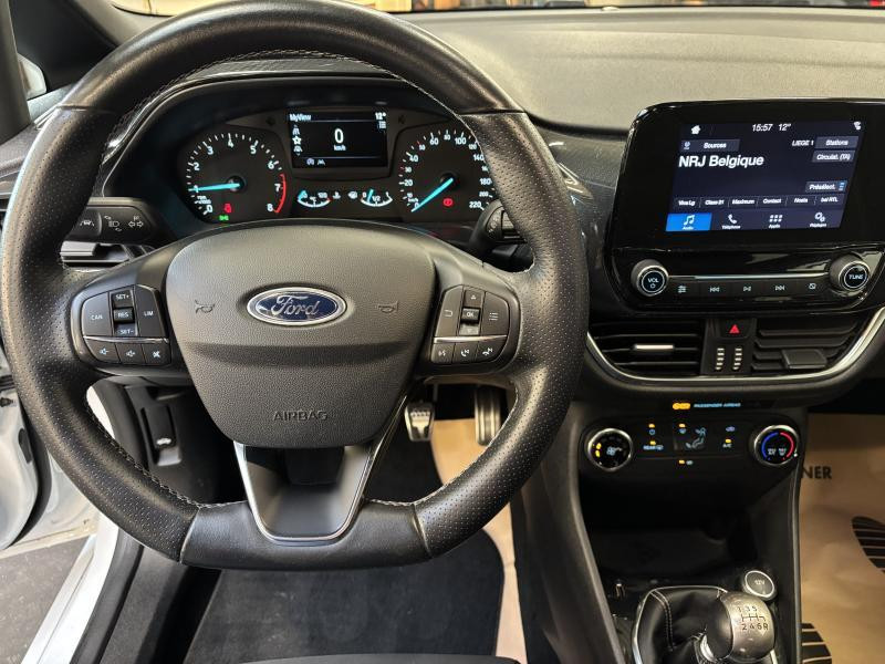 Occasion FORD Fiesta ST-Line 2017 WHITE 10990 € à Seraing