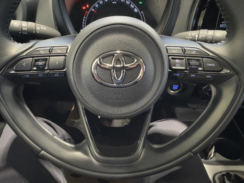 Occasion TOYOTA Aygo X X Play 1.0 VVT-i 53kW 2023 BLACK 13990 € à Wavre