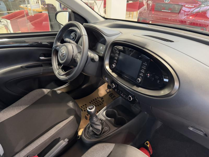 Occasion TOYOTA Aygo X X Play 1.0 VVT-i 53kW 2023 BLACK 13990 € à Wavre