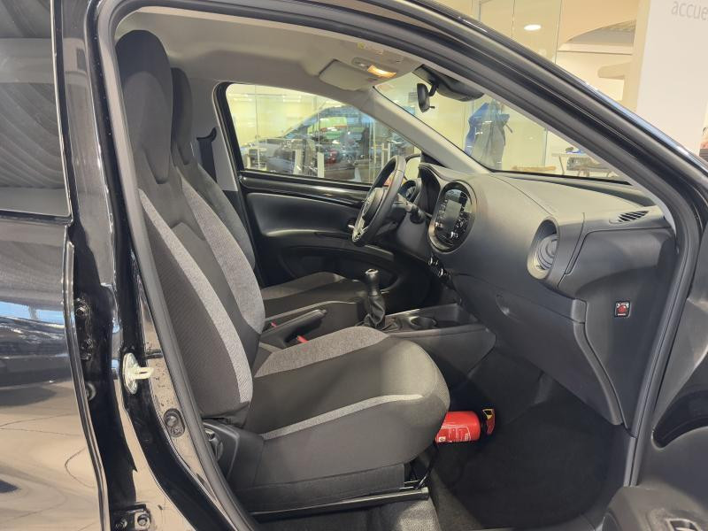 Occasion TOYOTA Aygo X X Play 1.0 VVT-i 53kW 2023 BLACK 13990 € à Wavre
