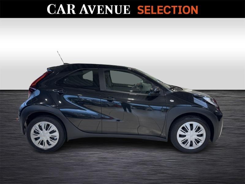 Occasion TOYOTA Aygo X X Play 1.0 VVT-i 53kW 2023 BLACK 13990 € à Wavre