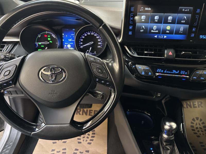 Occasion TOYOTA C-HR HYBRID Luxury 2019 GREY 19490 € à Seraing