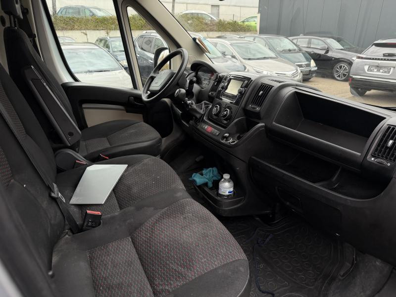 Occasion PEUGEOT Boxer 2.0 III Pack CD Airco 2019 GREY 8400 € à Wavre