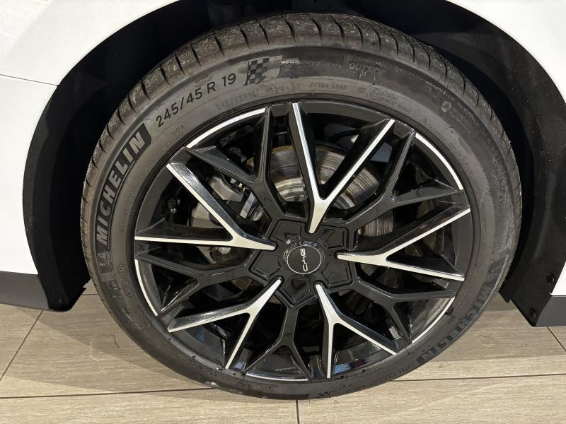 Occasion BYD Han EXECUTIVE 2023 WHITE 47990 € à Seraing