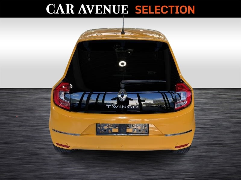 Used RENAULT Twingo 1.0 1.0 SCe Edition One + 3d 54kW 2020 ORANGE € 10690 in Wavre