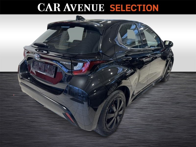 Occasion TOYOTA Yaris DYNAMIC 1.5 HSD 68kW 2023 BLACK 19990 € à Wavre