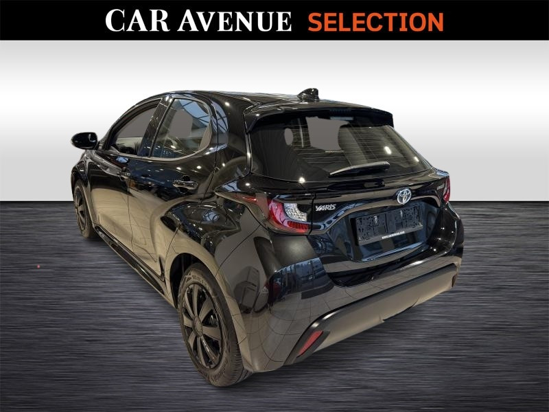Occasion TOYOTA Yaris DYNAMIC 1.5 HSD 68kW 2023 BLACK 19990 € à Wavre