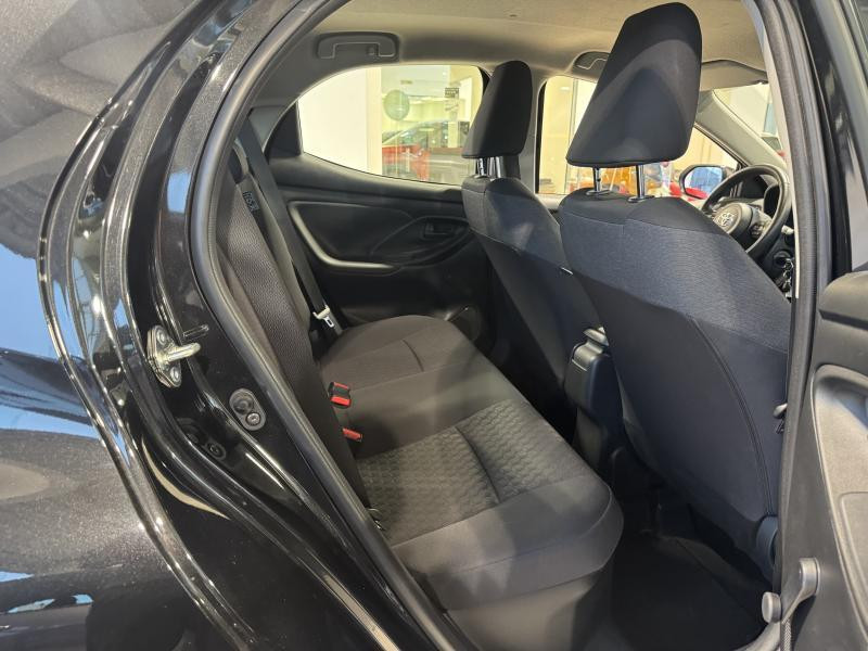 Occasion TOYOTA Yaris DYNAMIC 1.5 HSD 68kW 2023 BLACK 19990 € à Wavre