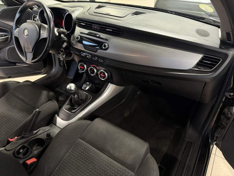 Occasion ALFA ROMEO Giulietta 1.6 DIESEL  2012 BLACK 3500 € à Wavre