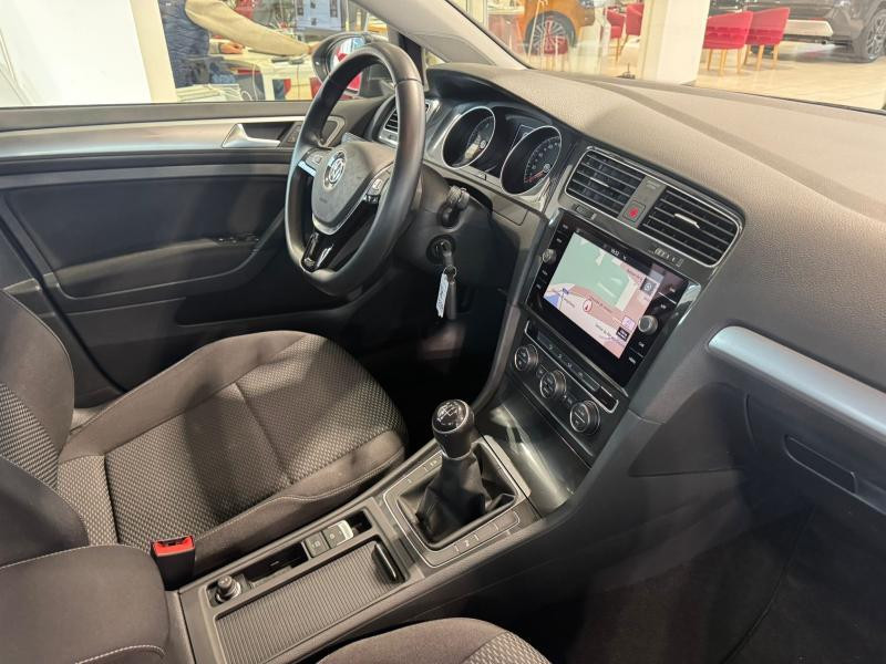 Occasion VOLKSWAGEN Golf 1.0 ESS VII Trendline 2018 GREY 12990 € à Wavre