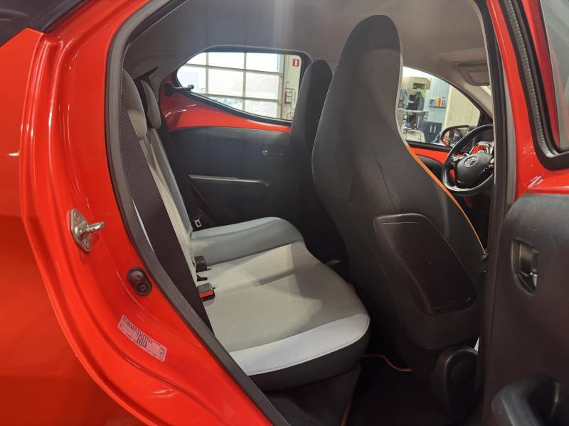 Occasion TOYOTA Aygo X-CITE 1.0 VVT-i 51kW 2015 ORANGE 7900 € à Wavre