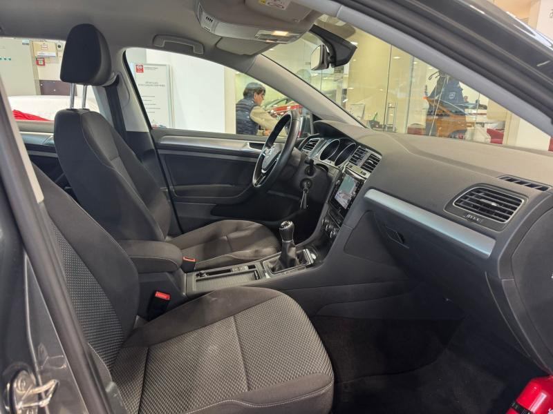 Occasion VOLKSWAGEN Golf 1.0 ESS VII Trendline 2018 GREY 12990 € à Wavre