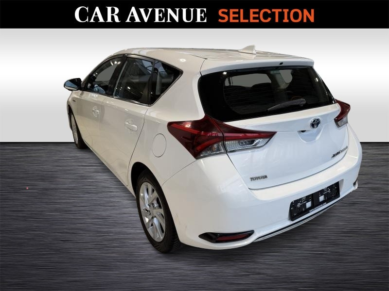 Occasion TOYOTA Auris 1.8 Comfort 2016 WHITE 14990 € à Wavre