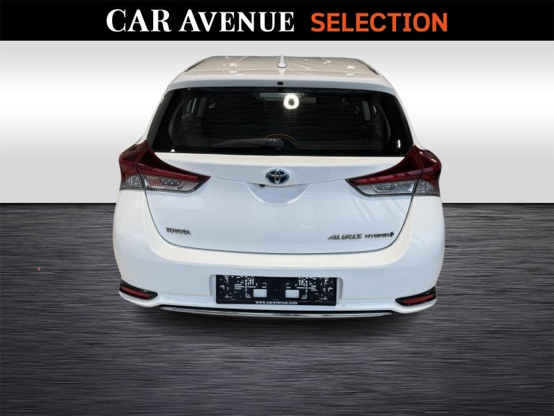 Occasion TOYOTA Auris 1.8 Comfort 2016 WHITE 14990 € à Wavre