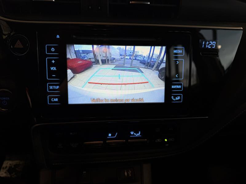 Occasion TOYOTA Auris 1.8 Comfort 2016 WHITE 14990 € à Wavre