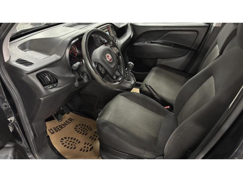 Occasion FIAT Doblo 1600 JTD 2015 BLACK 7990 € à Seraing