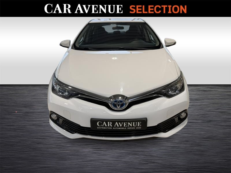 Occasion TOYOTA Auris 1.8 Comfort 2016 WHITE 14990 € à Wavre
