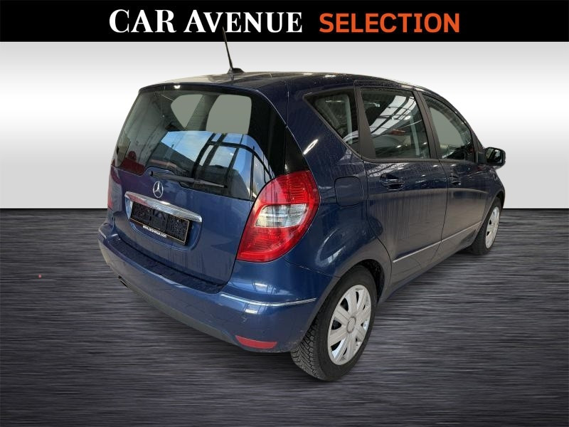 Used MERCEDES-BENZ Classe A 1.7 ESS Classe A 170/180 5 portes 2010 BLUE € 2950 in Wavre