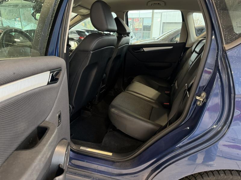 Used MERCEDES-BENZ Classe A 1.7 ESS Classe A 170/180 5 portes 2010 BLUE € 2950 in Wavre