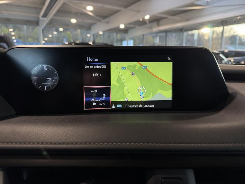 Occasion LEXUS UX 2.0 250h Black Line 2021 GREEN 23490 € à Wavre