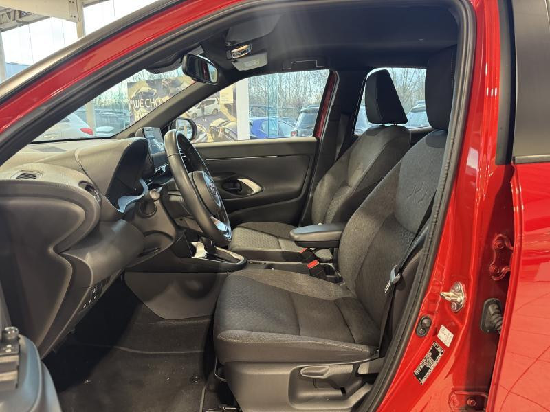Occasion TOYOTA Yaris Cross Dynamic Plus 1.5 HSD 2023 RED 22490 € à Wavre