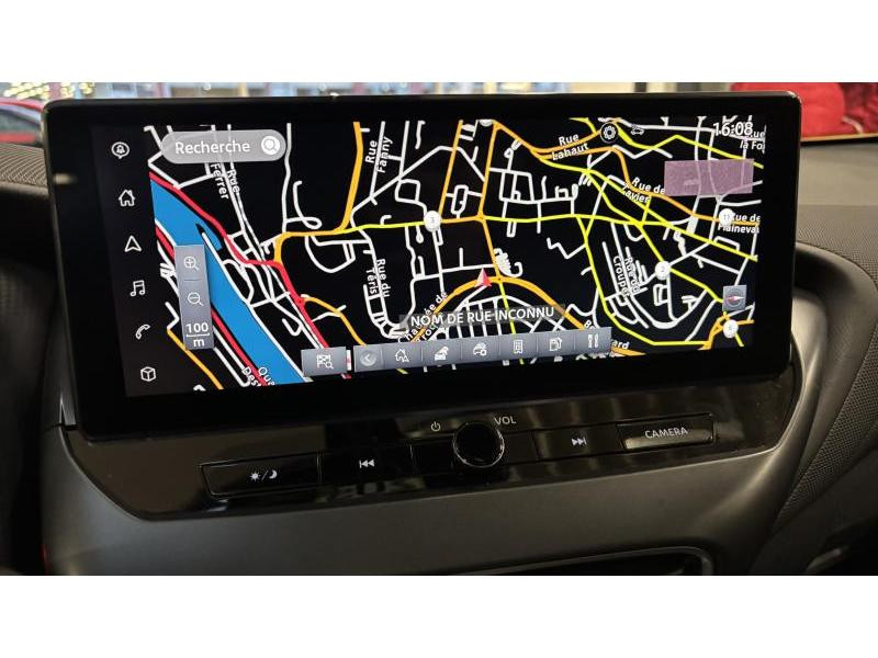 Used NISSAN Juke N-Desing 2024 YELLOW € 20490 in Seraing