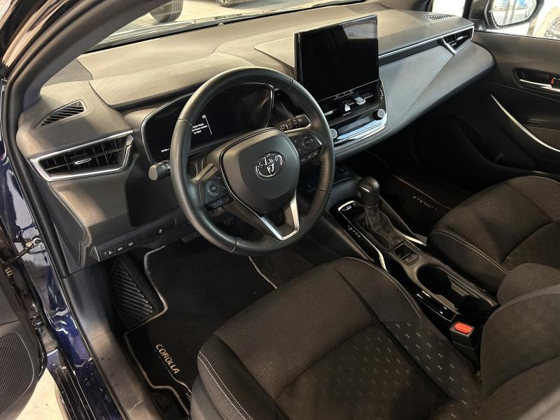 Used TOYOTA Corolla T/S Facelift Dynamic + Busines 2024 BLUE € 28190 in Wavre