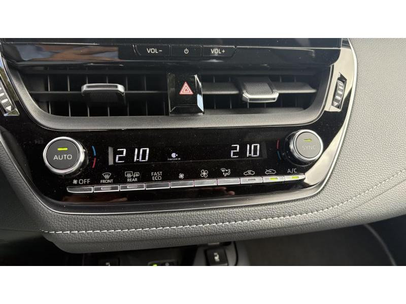 Used TOYOTA Corolla 1.8 Hybrid HB Style  BLACK € 34490 in Wavre