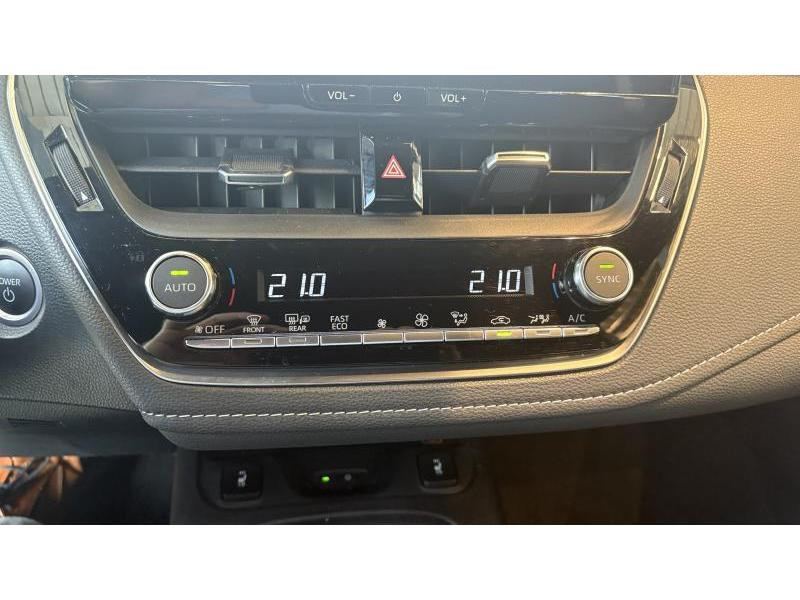 Used TOYOTA Corolla T/S Facelift Dynamic + Busines 2024 GREY € 27390 in Wavre