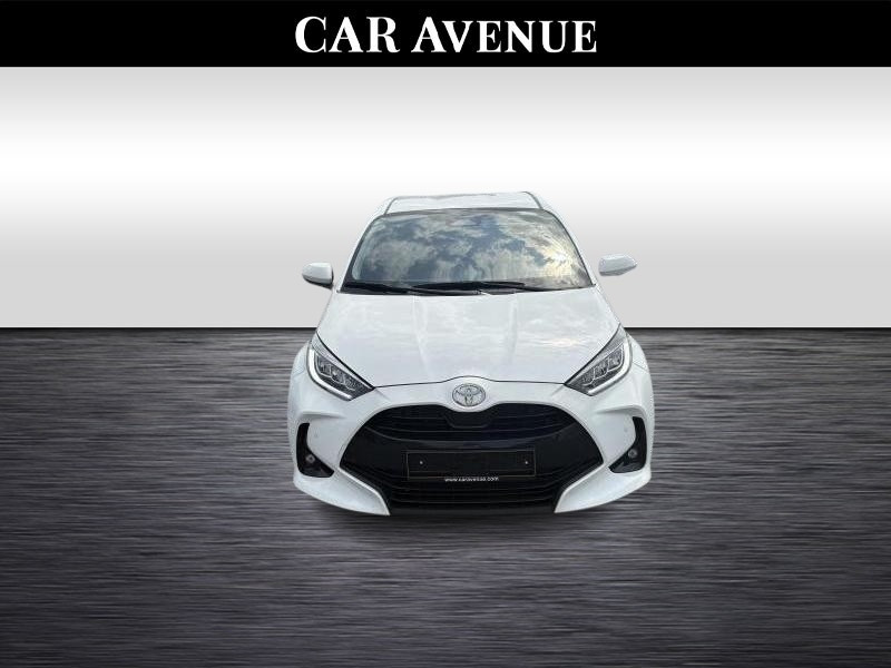 Used TOYOTA Yaris 1.5 TNGA HEV Iconic 2024 WHITE € 25690 in Wavre