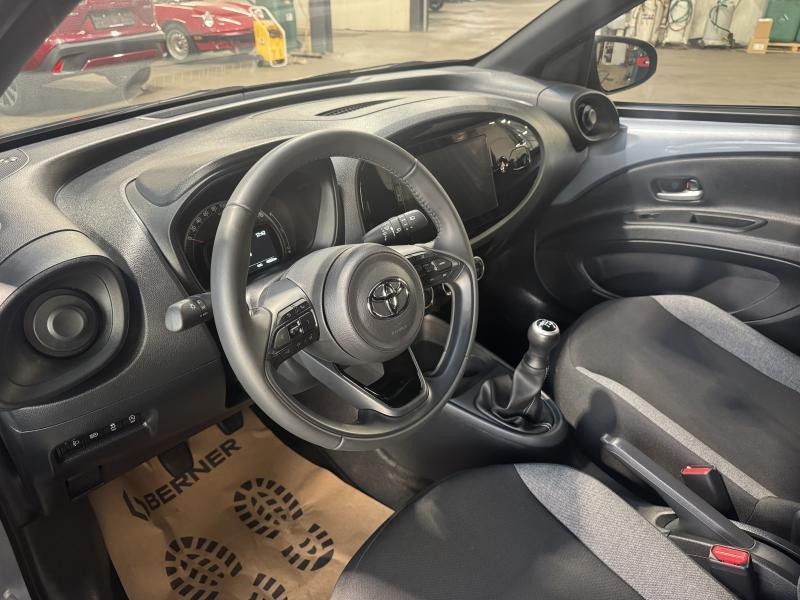Used TOYOTA Aygo X X Play 1.0 VVT-i 2024 GREY € 15490 in Wavre