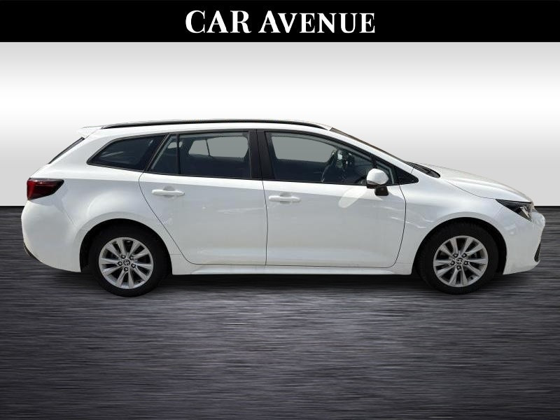 Used TOYOTA Corolla 1.8 Hybrid Touring Sport Dynamic 2024 WHITE € 27890 in Wavre