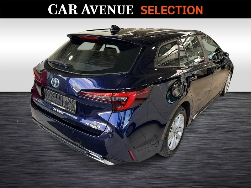 Used TOYOTA Corolla T/S Facelift Dynamic + Busines 2024 BLUE € 28190 in Wavre
