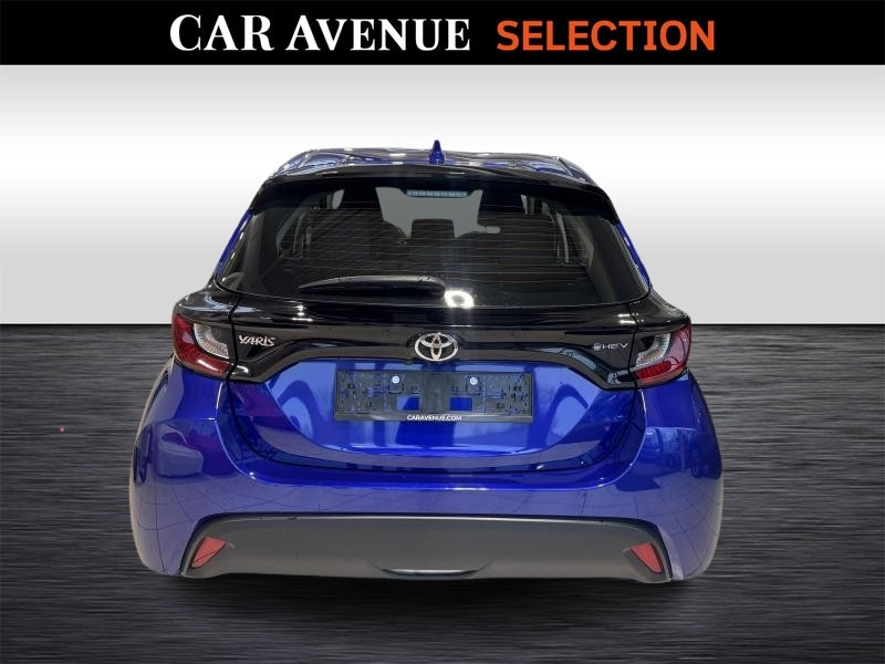 Used TOYOTA Yaris 1.5 Dynamic 1.5 HSD 2024 BLUE € 21990 in Wavre