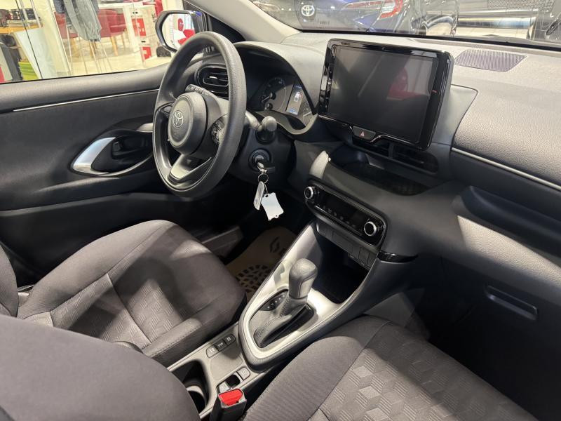 Used TOYOTA Yaris 1.5 Dynamic 1.5 HSD 2024 BLUE € 21990 in Wavre