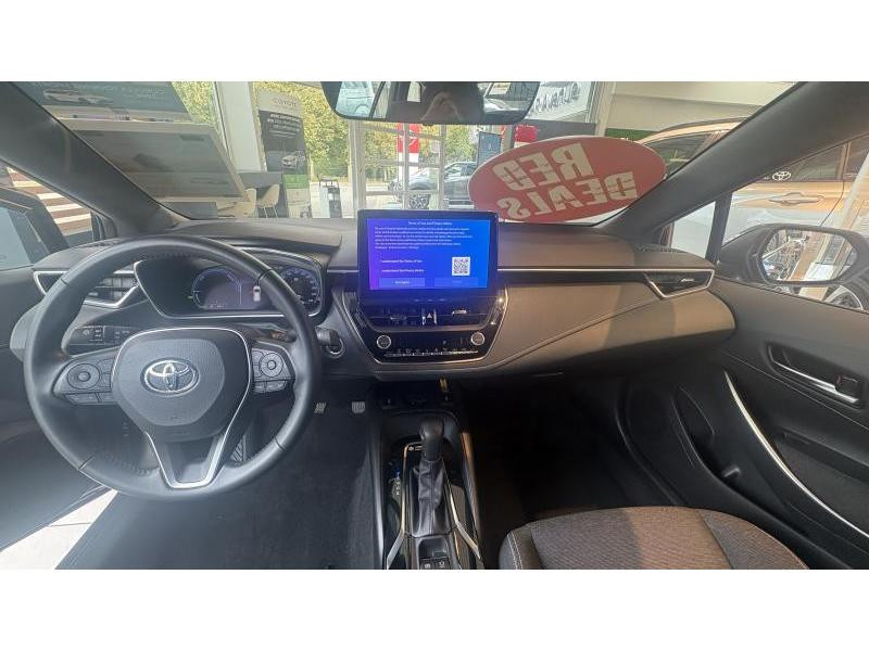 Used TOYOTA Corolla T/S Facelift Dynamic + Busines 2024 GREY € 27390 in Wavre