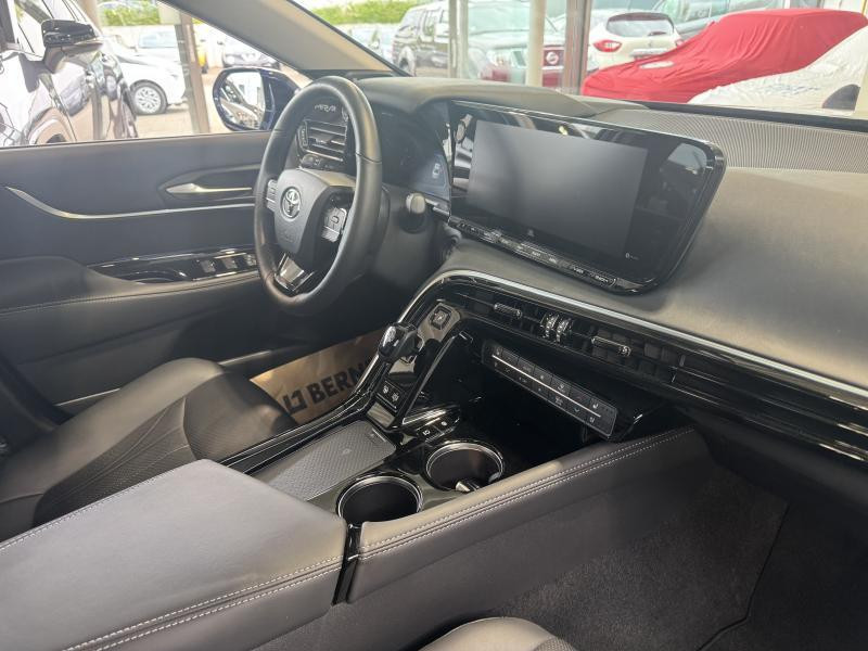 Used TOYOTA Mirai Executive 2022 BLUE € 47000 in Wavre