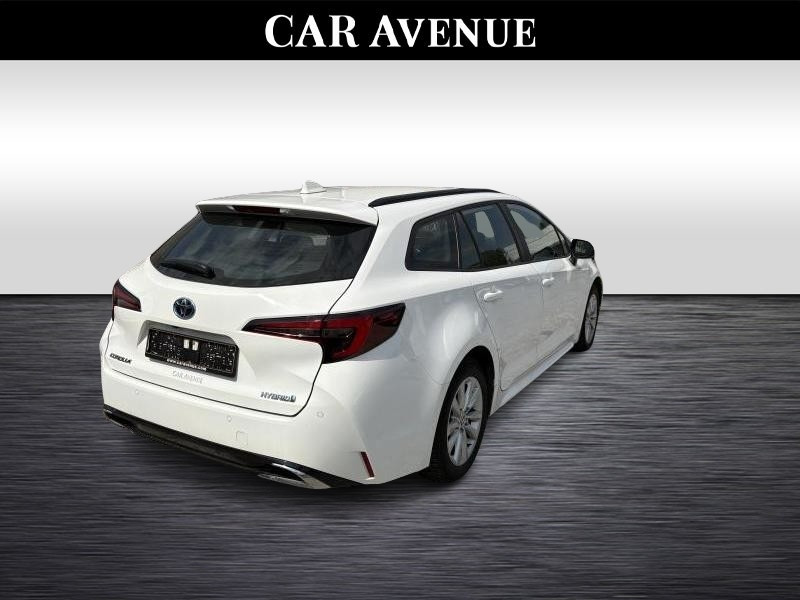 Used TOYOTA Corolla 1.8 Hybrid Touring Sport Dynamic 2024 WHITE € 27890 in Wavre
