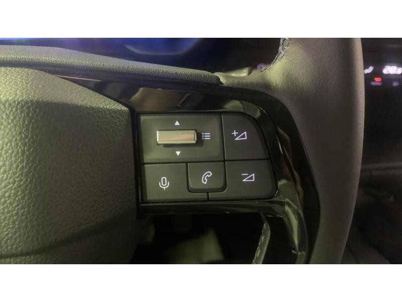 Used TOYOTA PROACE CITY Verso 1.2L Petrol Family 5pl  GREEN € 29790 in Wavre