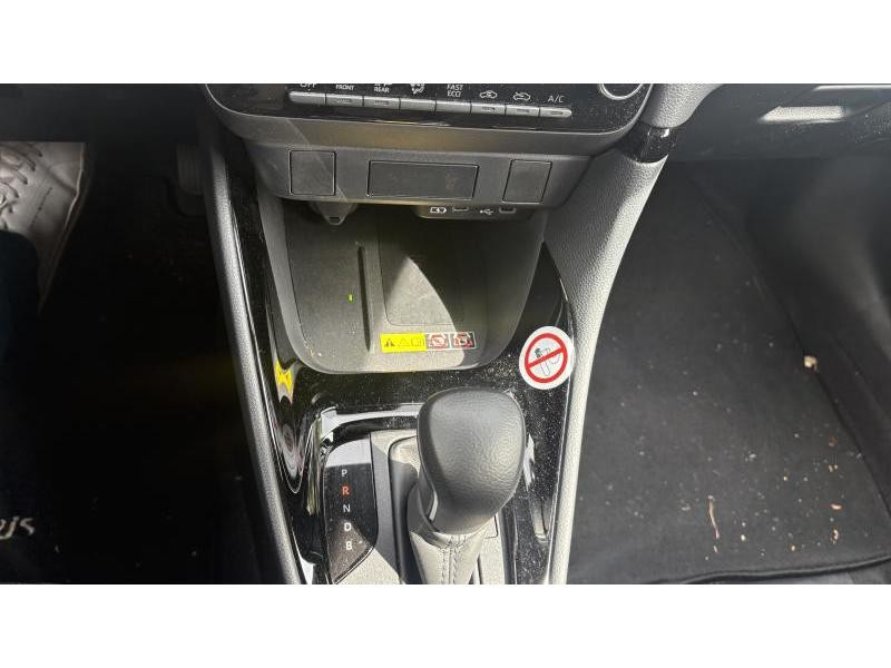Used TOYOTA Yaris 1.5 TNGA HEV Iconic 2024 GREY € 25490 in Wavre