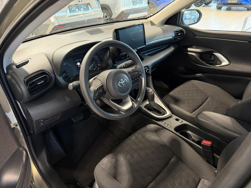 Used TOYOTA Yaris 1.5 Dynamic 1.5 HSD 2024 BRONZE € 21990 in Wavre