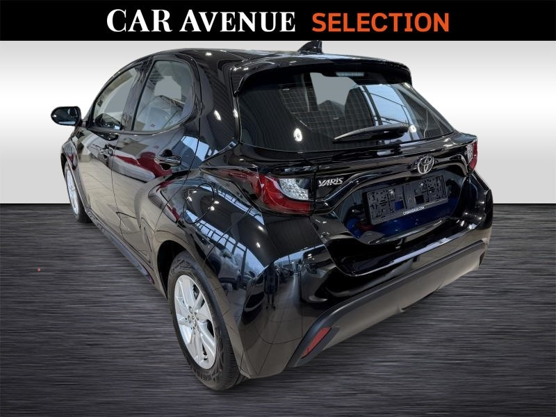 Used TOYOTA Yaris 1.5 Dynamic 1.5 HSD 2024 BLACK € 21990 in Wavre