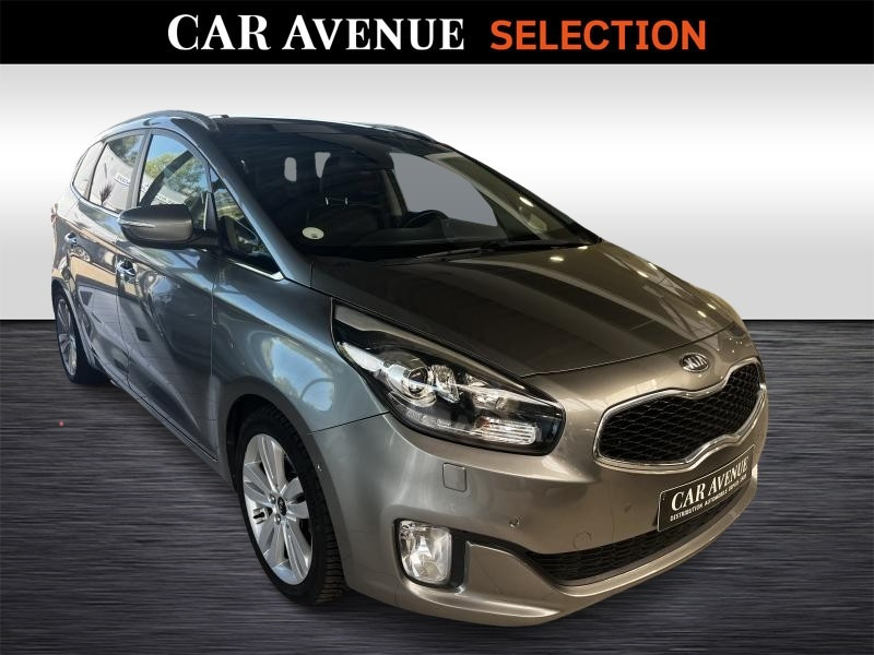 Used KIA Carens 1.7 CDTI Sense 2014 CHAMPAGNE € 5500 in Wavre