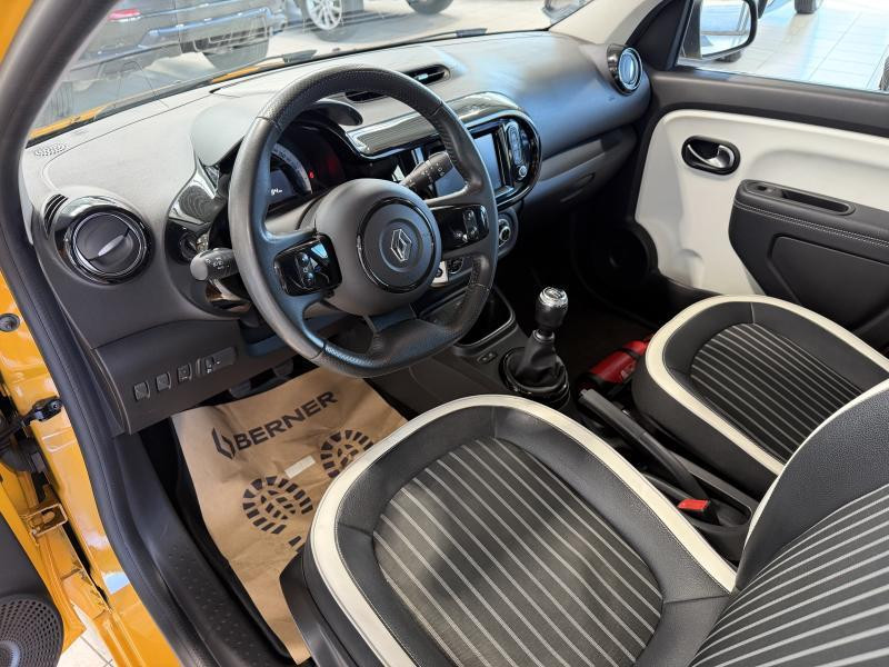 Used RENAULT Twingo 1.0 1.0 SCe Edition One + 3d 54kW 2020 ORANGE € 10690 in Wavre