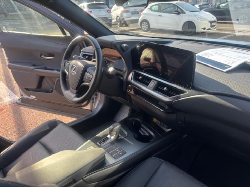 Used LEXUS UX 300h  SILVER € 44999 in Wavre