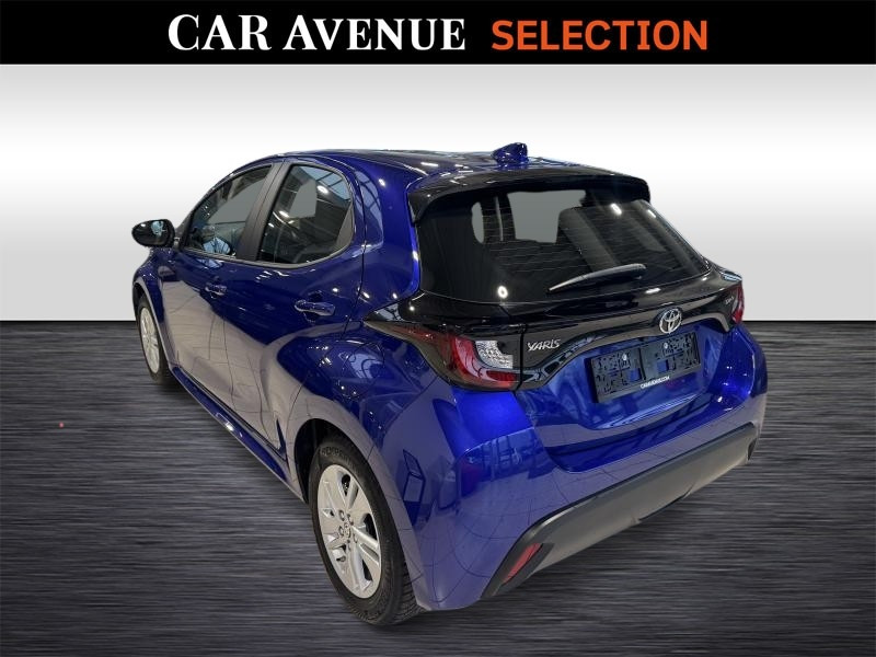 Used TOYOTA Yaris 1.5 Dynamic 1.5 HSD 2024 BLUE € 21990 in Wavre