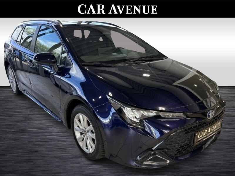 Used TOYOTA Corolla T/S Facelift Dynamic + Busines 2024 BLUE € 27990 in Wavre