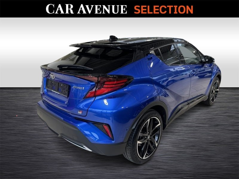 Used TOYOTA C-HR GR Sport 2.0 HSD 112kW 2022 BLUE € 22990 in Wavre